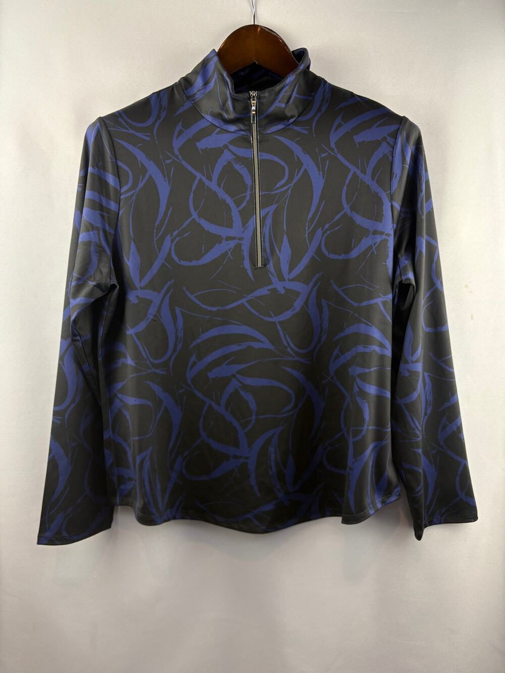 Women’s Chico’s Large Black & Blue Swipe Pattern Half Zip Athletic Shirt